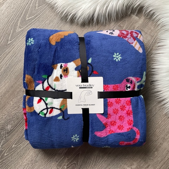 🐾 VERA BRADLEY Throw Blanket- Catnip Christmas - For the Cat Lover - Picture 1 of 4